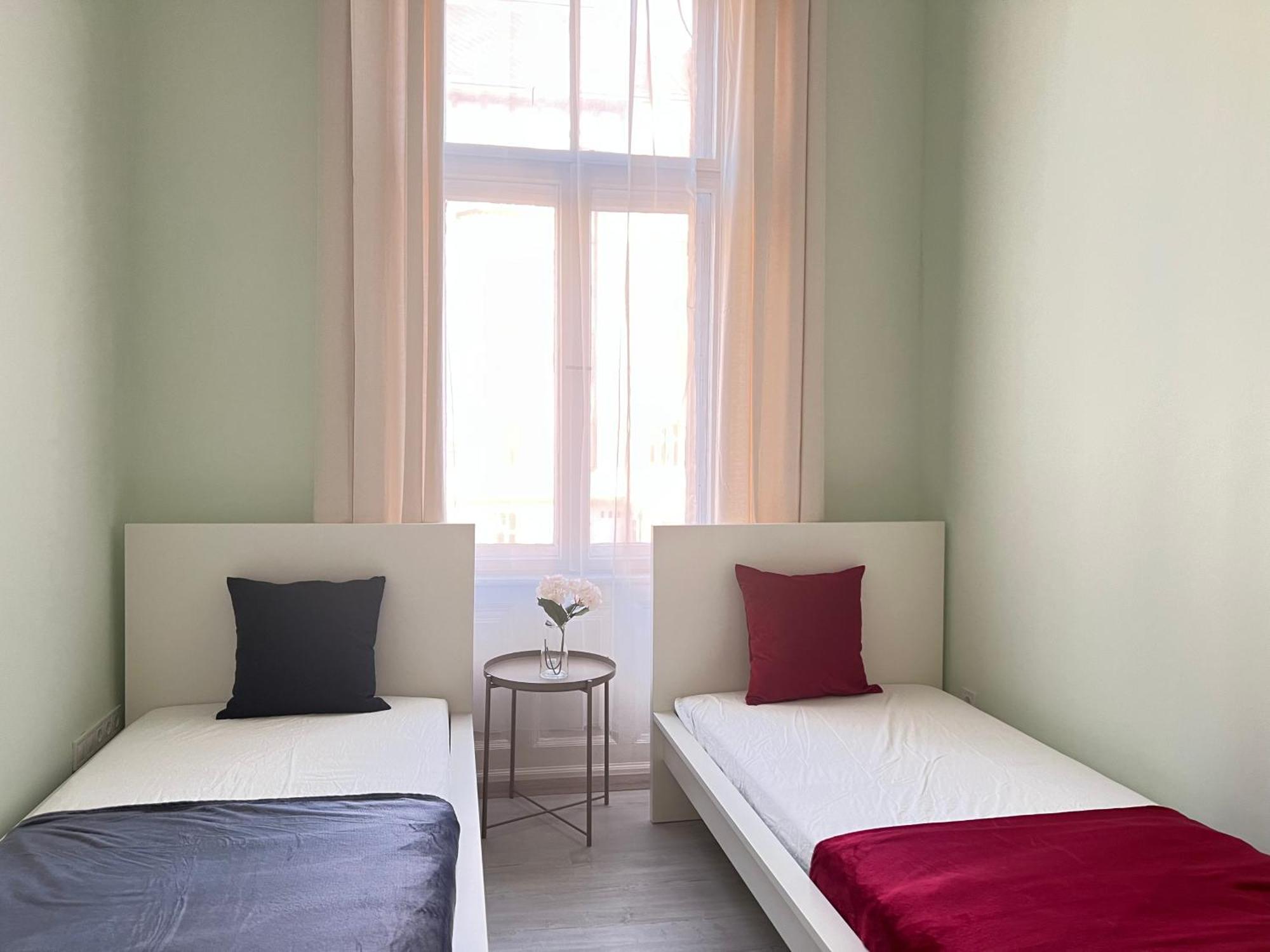 בודפשט Baross Apartment With Convenience And Style מראה חיצוני תמונה