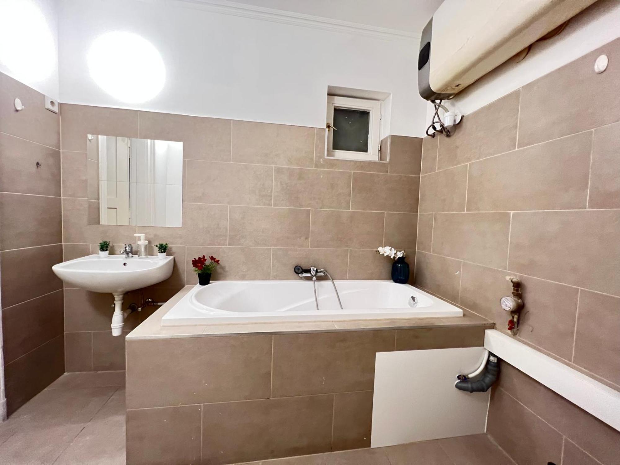 בודפשט Baross Apartment With Convenience And Style מראה חיצוני תמונה