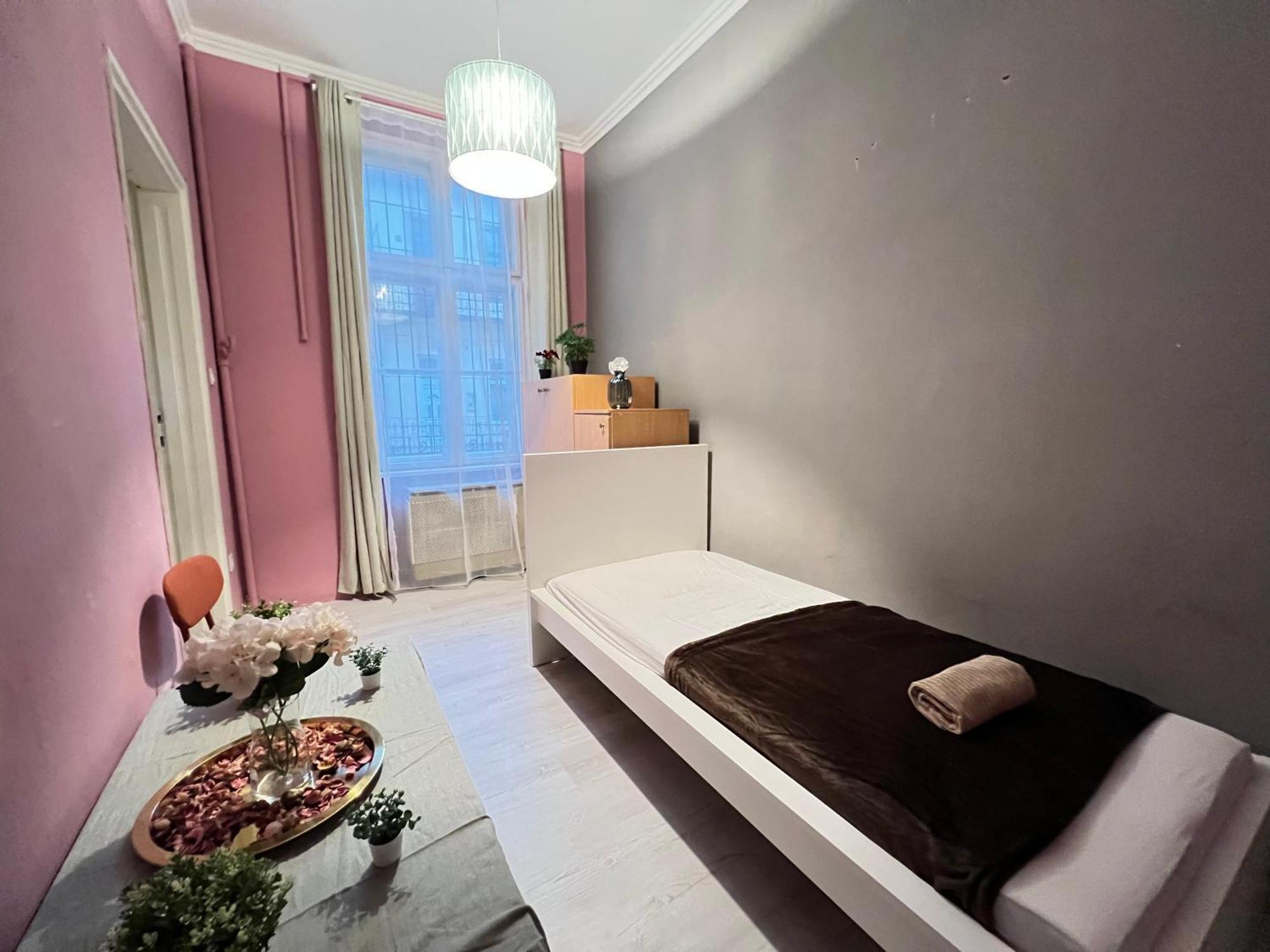 בודפשט Baross Apartment With Convenience And Style מראה חיצוני תמונה